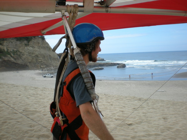 Hang Gliding in Pacific City - nice landing