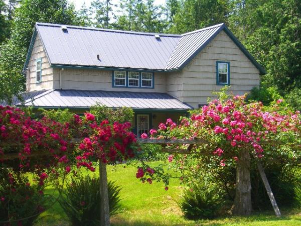 Sandlake Country Inn Cottage photo